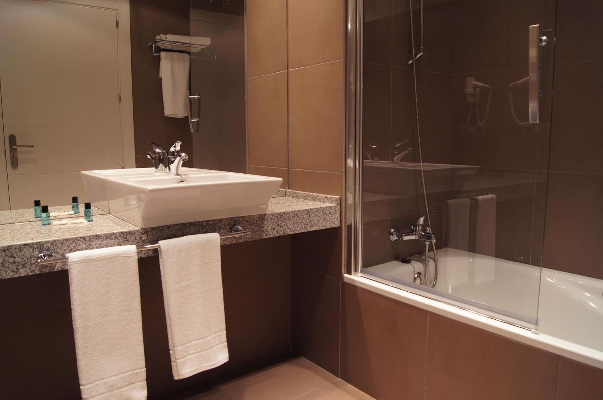 Sansoáin Hotel Rural Valdorba מראה חיצוני תמונה