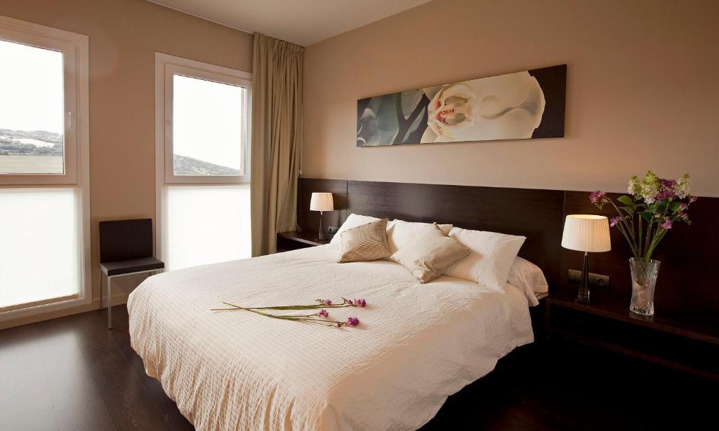 Sansoáin Hotel Rural Valdorba מראה חיצוני תמונה